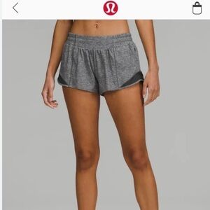 Hotty Hot High-Rise Line Short 2.5”. Size 6